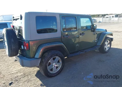 2008 Jeep Wrangler Unlimited Sahara z USA, uszkodzony, nr VIN 1J4GA59148L572603
